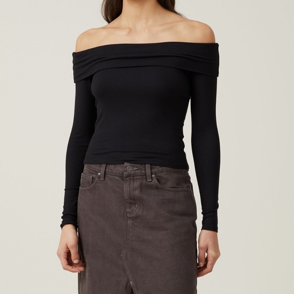 Cotton On Off-The-Shoulder - Picture 2 of 6